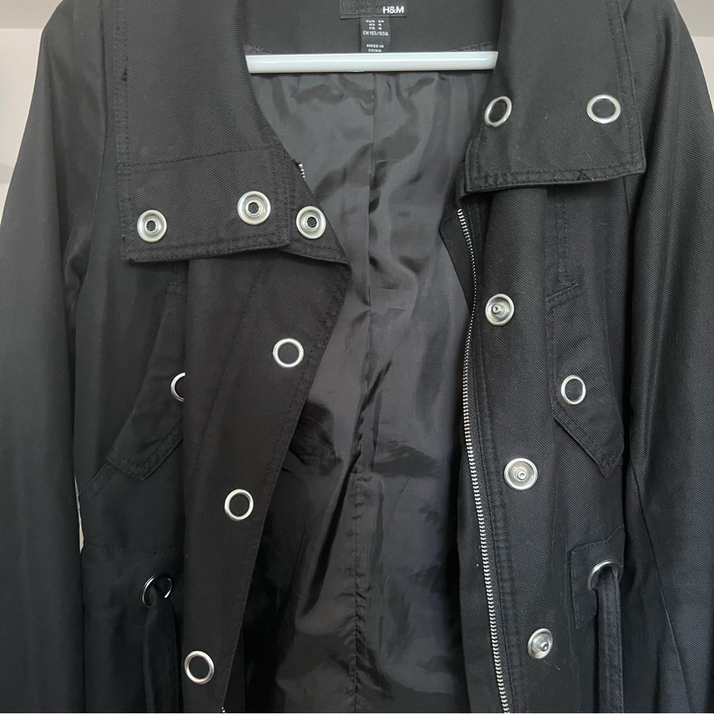 H&M Black Cropped Trench Coat SZ 4 Classic Casual Belted High Collar 2000s - Picture 4 of 12